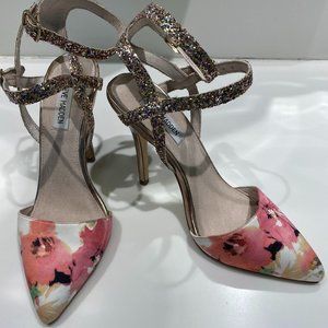 Steve Madden 4" Floral Heels